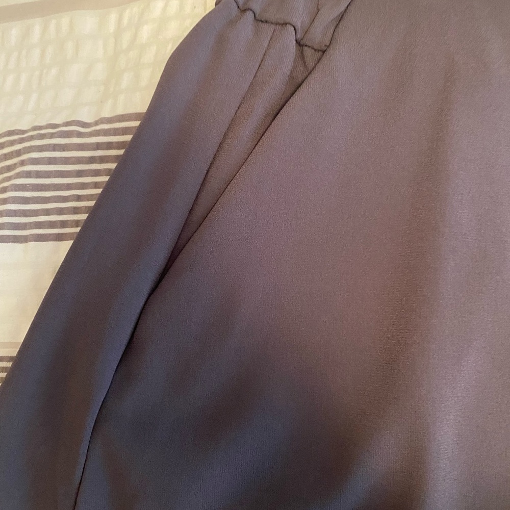 Aritzia Babaton Kelly mid-rise micro wrap skort - Picture 5 of 10